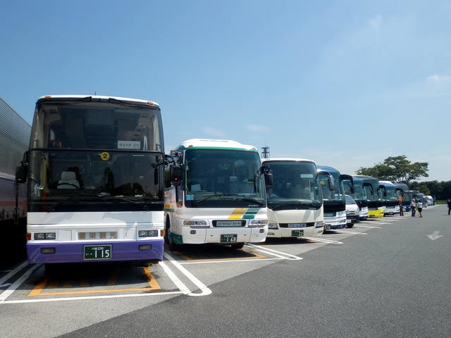 A11-.9.08-05  高速バス01.jpg